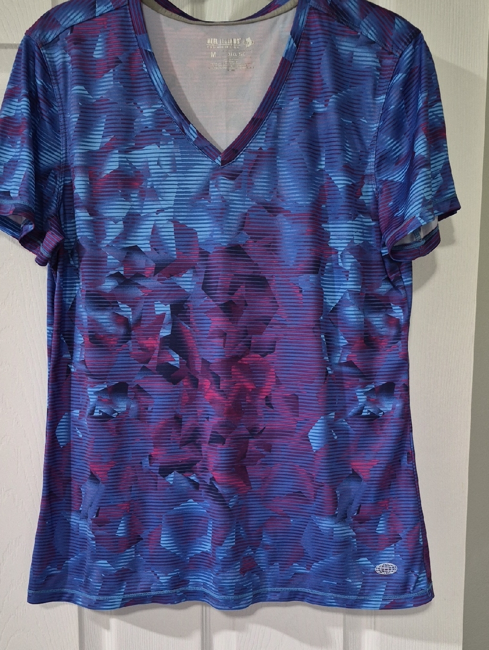Like New Reel Legends Medium Reel Tec Purple & Blue V-Neck Performance Tee